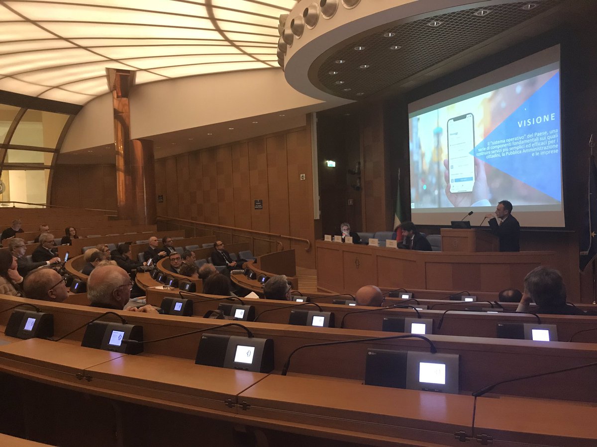 Key4biz's tweet photo. Luca #Attias, commissario @teamdigitaleIT,: “#ANPR rappresenta la chiave di volta della #PaDigitale” #AnagrafeUnica #AnagrafeDigitale https://t.co/M2x06Mu6VS