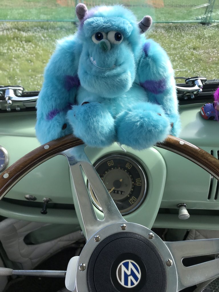 TheBeetleBooth's tweet photo. #TOMIE2019 A great weekend with Dino Dubbers VW club ✌🏻️
#DinoDubbers #BeetleBooth #Spliscreen #VWClub #VWs #DubLove #DubGirls #DubChicks #WeddingBus #VWCamping #DubClub #VWSelfie #SplitscreenSelfie https://t.co/w5VlVuKjPh https://t.co/Z4ycnchfdG