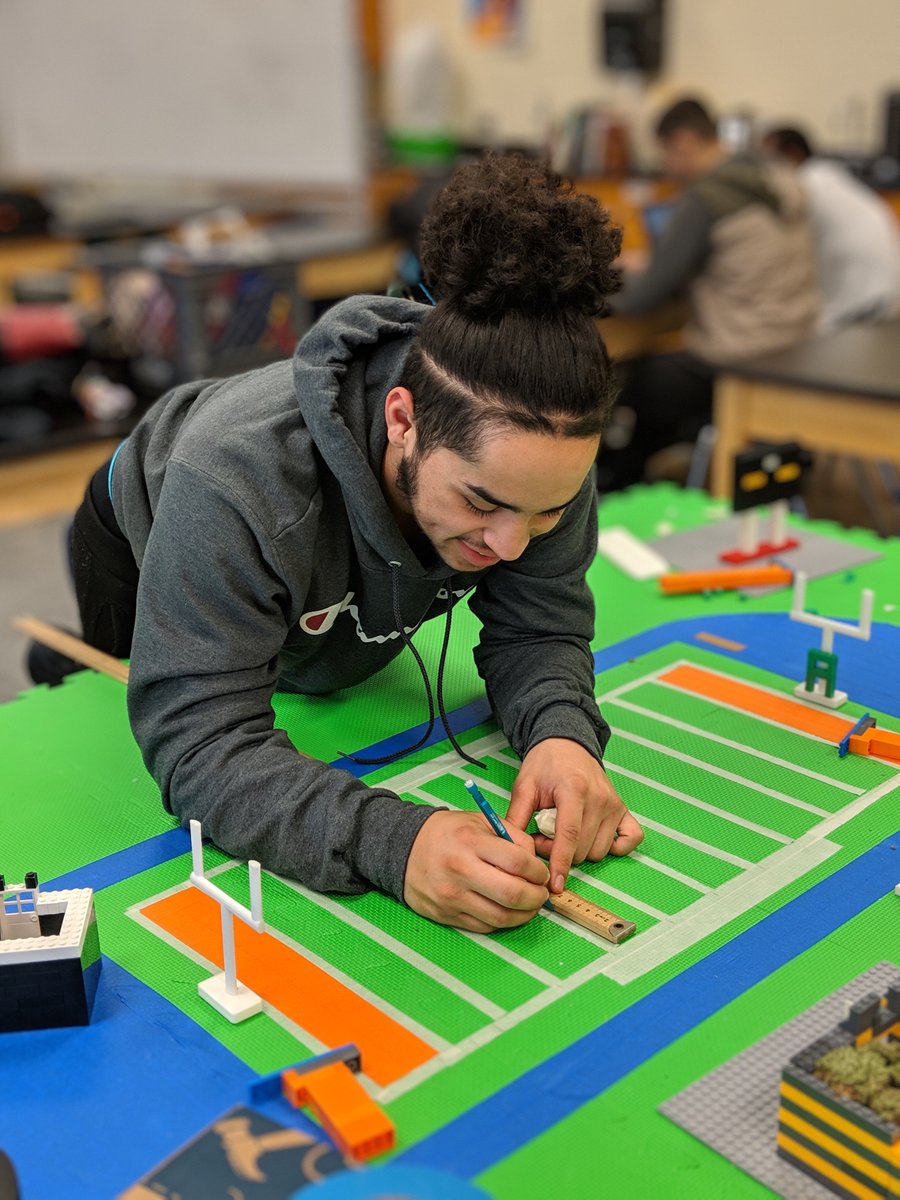 LincolnHS801's tweet photo. Andre measures field lines on model of our Community Based Sustainable Supersite.
#pecopeep https://t.co/oiruo9bPQM