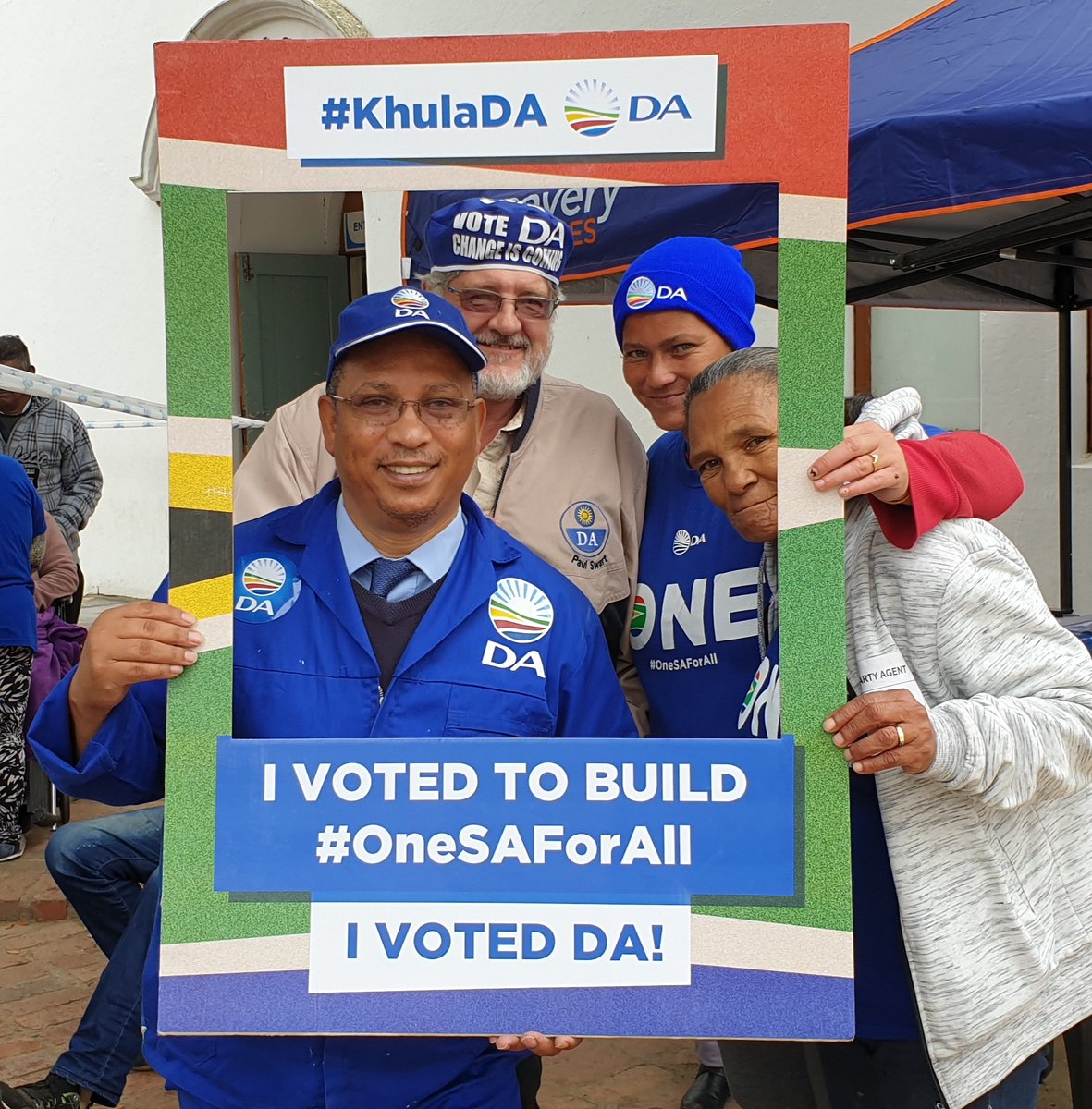 ivan2meyer's tweet photo. Mamre,  Pella, Atlantis making the Western Cape blue today. #WindeForPremier #VoteDAon8May wards 29 and 32 are fully behind the DA. #SAElections2019 keeping the Cape DA. @alanwinde @WesternCapeDA https://t.co/QujoPZ9jEJ