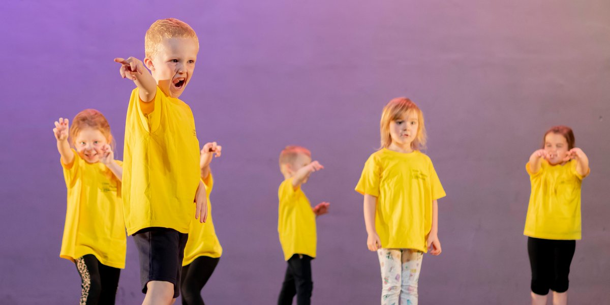 activestirling1's tweet photo. Primary school kids from across Stirling came together to perform in Active Stirling’s Annual Think Dancing Shows on Mon 29 Apr &amp; Wed 1 May at the @Macrobert in Stirling.
Read the full story here https://t.co/5wZ4Y2XNla
#Dance #ThinkDancing #Stirling #ActiveSchools https://t.co/JToaKMV0nH