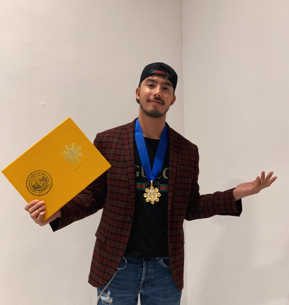 Maraming salamat Gawad Tanglaw for my award bilang Natatanging Artista ng Bagong Henerasyon 🙏🏽