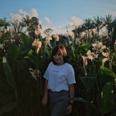 poempamelaaa's tweet photo. #NewProfilePic https://t.co/XZERPJivHi