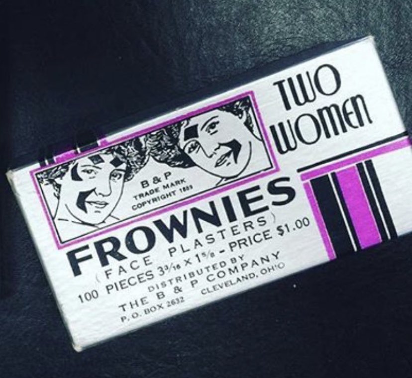 FrowniesUk's tweet photo. Frownies early 1900's. 
Beginning of a legacy of beauty and natural skincare .#wrinkles #frownies https://t.co/rF2vVpByb1