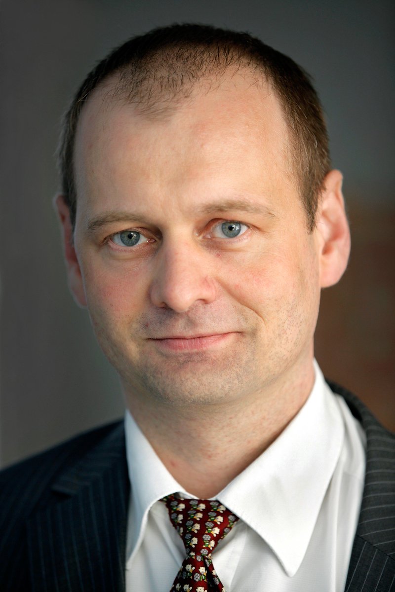 KULeuvenLawCrim's tweet photo. Frank Verbruggen over de zaak-#Bakelmans: "Mensen die veroordeeld worden en in beroep gaan automatisch opsluiten, is geen goed idee". https://t.co/zCKqB269q4 https://t.co/Xy7iggyA8s