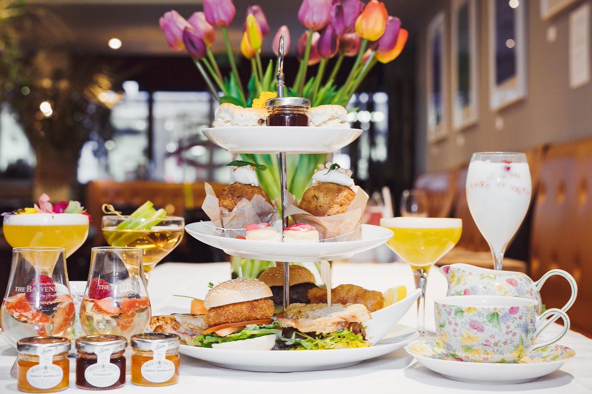 What about… an indoor picnic?
Our Ace of Spade Afternoon Tea is available at Wild Heart Bar &amp; Grill

Every day from 3-5PM 💕✨💐 
#SanctumSoho #londonhotel #afternoontea #soho #londoners #foodie #english #tea #cakes #cocktails #prosecco #jam #yummy #delicious