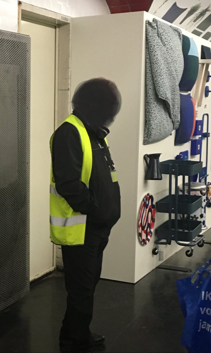 David_Belliard's tweet photo. La #pub n'a décidément aucune limite ! La station #madeleine transformée en showroom #ikea, vigile inclus 🙄 Toute cette pub partout, cet appel à la surconsommation, jusqu'à la nausée. Un autre modèle est possible ! 

(merci @Angelopoulos_E pour les photos) https://t.co/gHXGb0K3UY