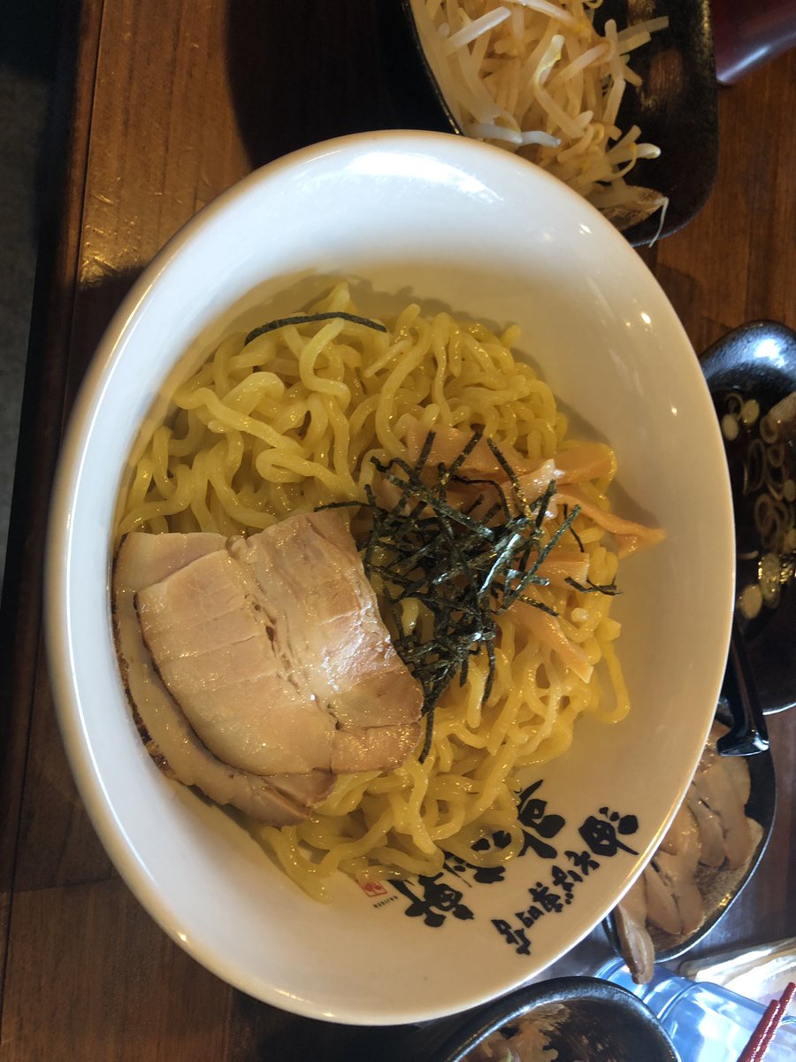 ろーちゃ على تويتر 68麺目 歌志軒 三河安城 倍盛 ランクアップで無料券 肉丼 280円なので四捨五入して無料 ランチスープ ご飯系頼めば無料 もやし チャーシュー 極で無料 28 0円ランチ うまかた ろーちゃラーメンカウンター