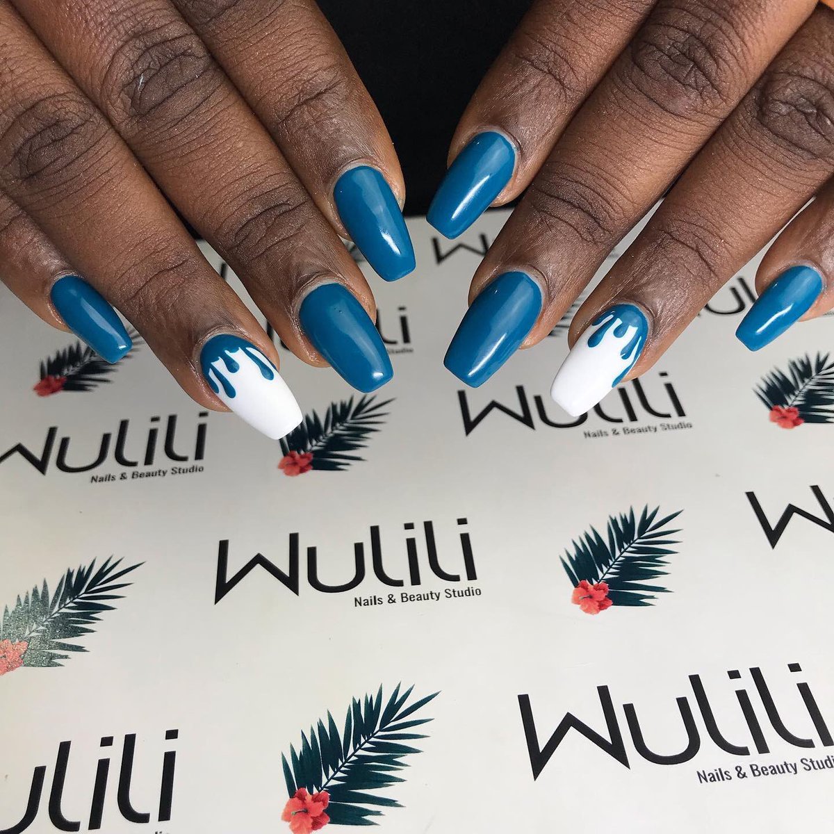 wulilinbs's tweet photo. Extension gel au chablon
Gel extension with nails form
Nail art : Kylie
#nailsstudio #wulili #wulilinbs #manucure #nailart #cameroun #nailstudio #gelnail https://t.co/n4DUb6eEuC