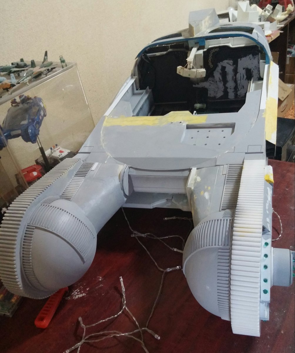 カプリコン tweet media