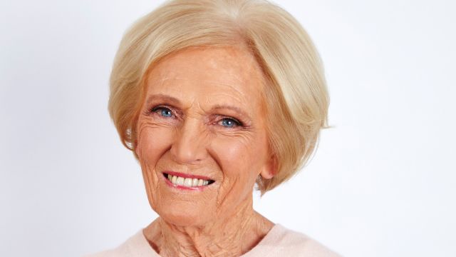 BritishBaker's tweet image. Queen of cakes Mary Berry is to take part in a Q&amp;amp;A session at this year's @abst_ conference: bit.ly/2LqqiMO