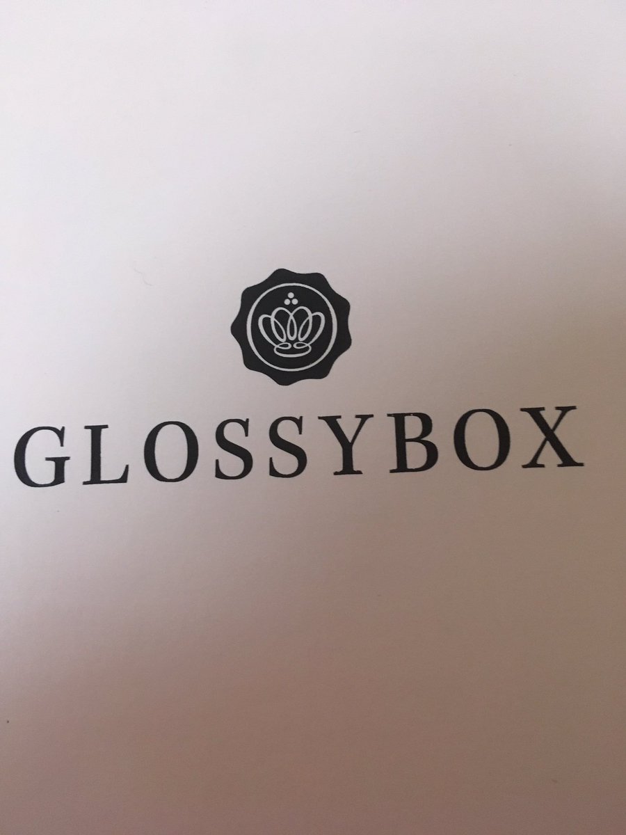 Tricia77vunique's tweet photo. OMG loving this months box @GlossyboxUK can’t wait to use all the products @GlossyboxUK #mudmask #drjart #beautykitchen #barrymcosmetics #nailberry https://t.co/0grMYcWJwl