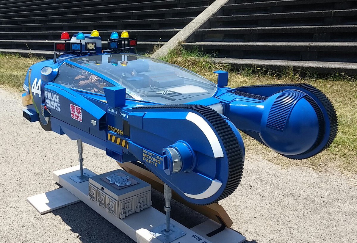 カプリコン tweet media