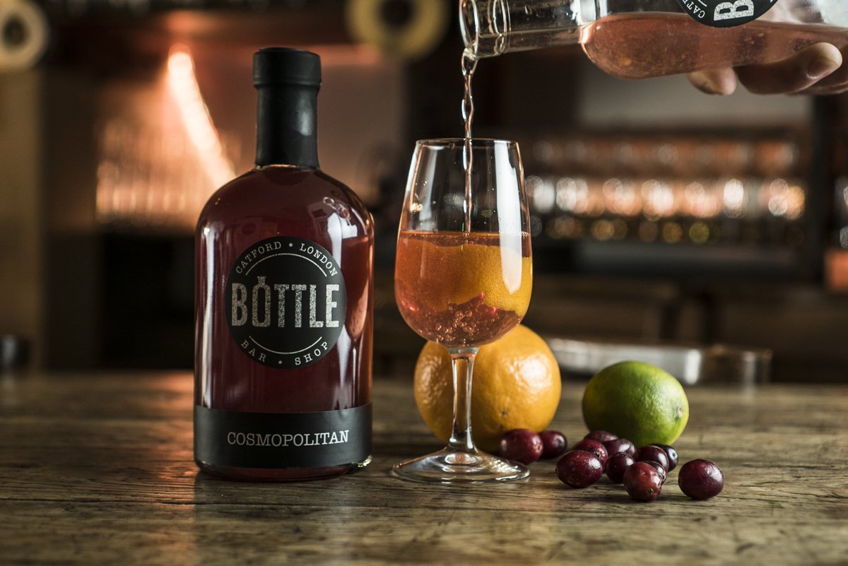 bottle_bar_shop's tweet photo. It was #NationalCosmopolitanDay  yesterday! Oops, we’re bit late to the party..😛
Have you tried ours yet?
It’s made with vodka, orange liqueur, cranberry and lime and it’s rather delish!! 
Cheers! 🍸🍊🍸🍈🍸
#cosmopolitancocktail #bottledcocktails #catford https://t.co/uxwvDfvuJR