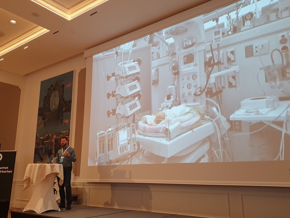akringstad's tweet photo. Avsluttende foredrag på #DnDSoS er @beauwoods - "Saving lives through security research".
#soskonf #infosecno https://t.co/91QmCeUU4C