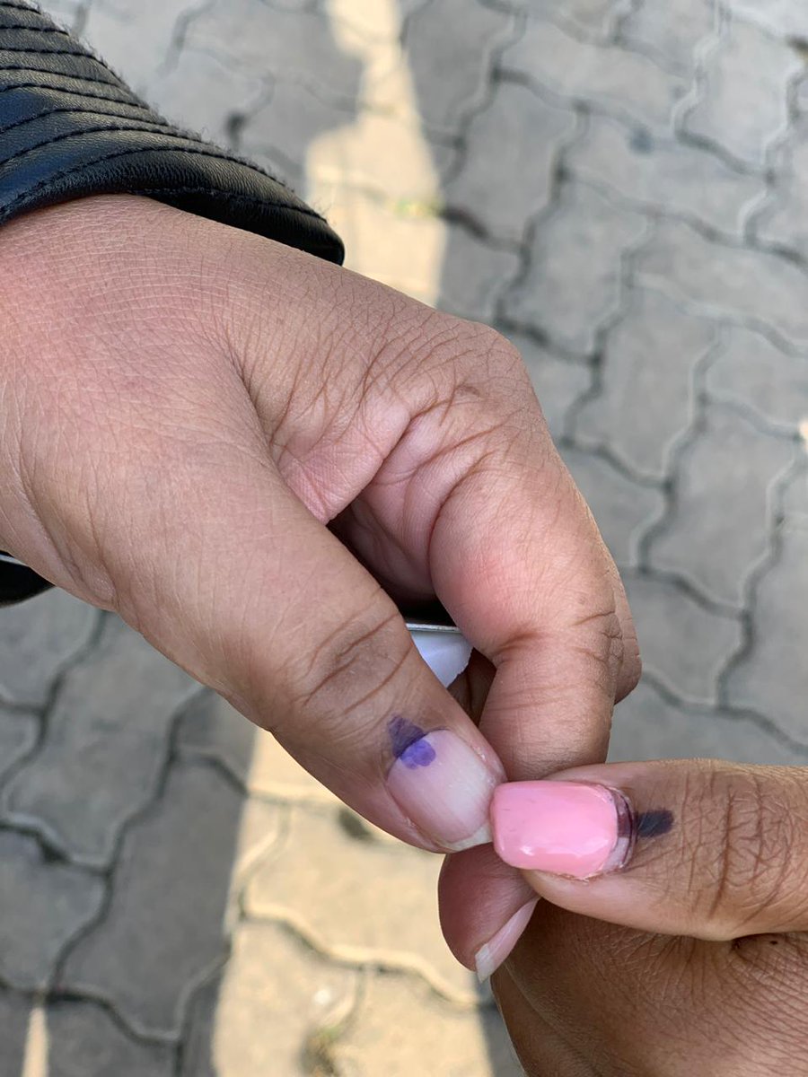 GovernmentZA's tweet photo. Remember it's a criminal offence to photograph a marked ballot. This is to protect the secrecy of your vote, & that of others. If found guilty of this offence, you could face a fine or up to a year in jail. Rather share your #Thumbie. #SAElections2019 https://t.co/gOH8sIPQdS