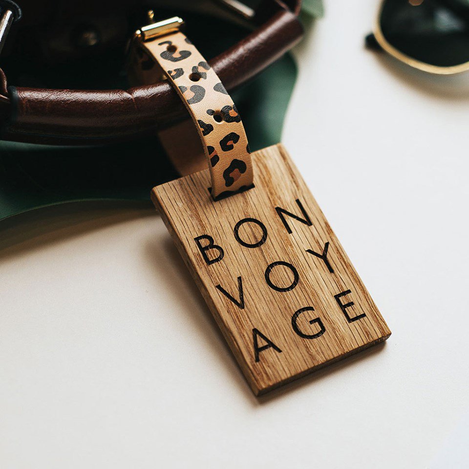 CreateGiftLove's tweet image. Know someone off travelling soon? Wish them well with one of our Personalised Wooden Luggage Tags ✈️ ow.ly/Moc650tVPzo #travel