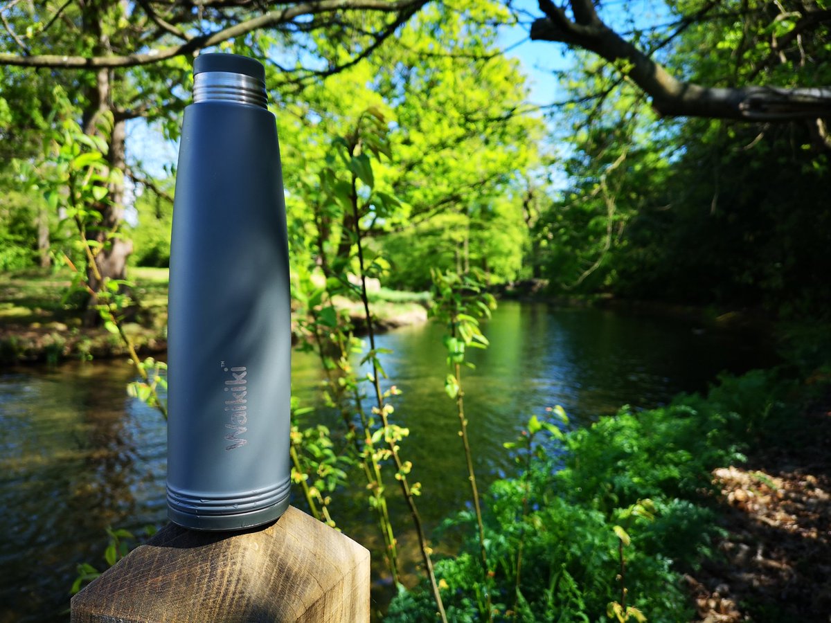 waikikibottle's tweet photo. @RWM_Exhibition Our take on #PlasticFreeDay . Spending some time outdoors, staying hydrated, and using our reusable Waikiki Bottle to keep our energy up! https://t.co/WpN9EBOQaO