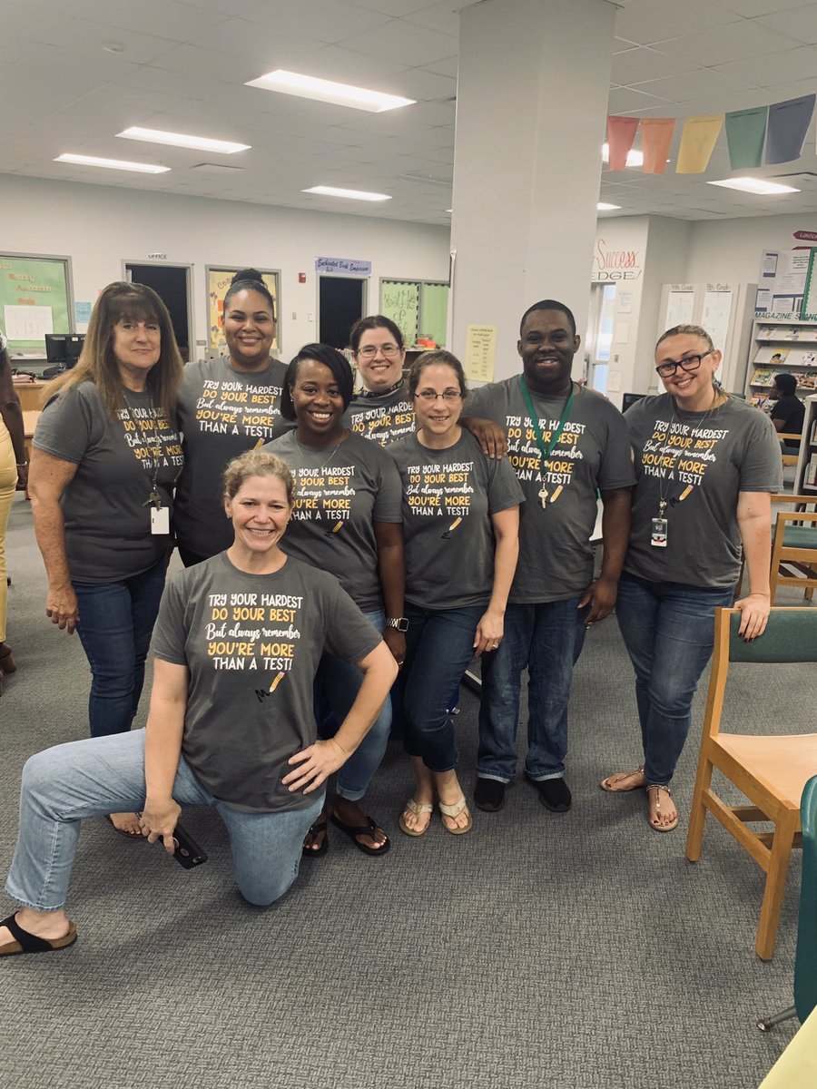 LockhartMagnet's tweet photo. “Try your hardest. Do you best. But always remember you’re more than a test.” Lockhart wishes all Hillsborough County students the best of luck on their FSA tests! #BuildingHeartsBuildingMinds #WeClimbTogether @AchievementSch @SDHCMagnet https://t.co/B3cltSgsYc