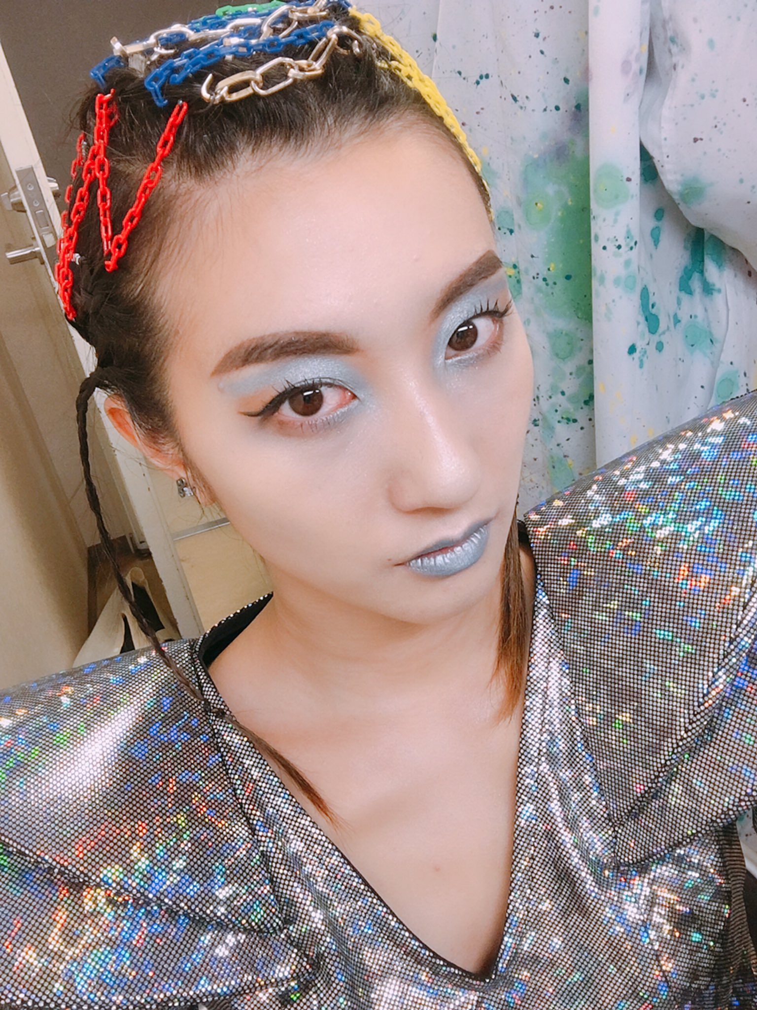 明香里 ふぉーとないとおばさん 本日はcresc のヘアーショーで踊ってきましたー ٩ ˊwˋ وいぇーい ギンギラギンでしょすごいでしょ テーマが近未来 的な やつですよ えぇえぇ 久々のヘアーショーでとっても楽しかったです ๑ ᴗ ๑