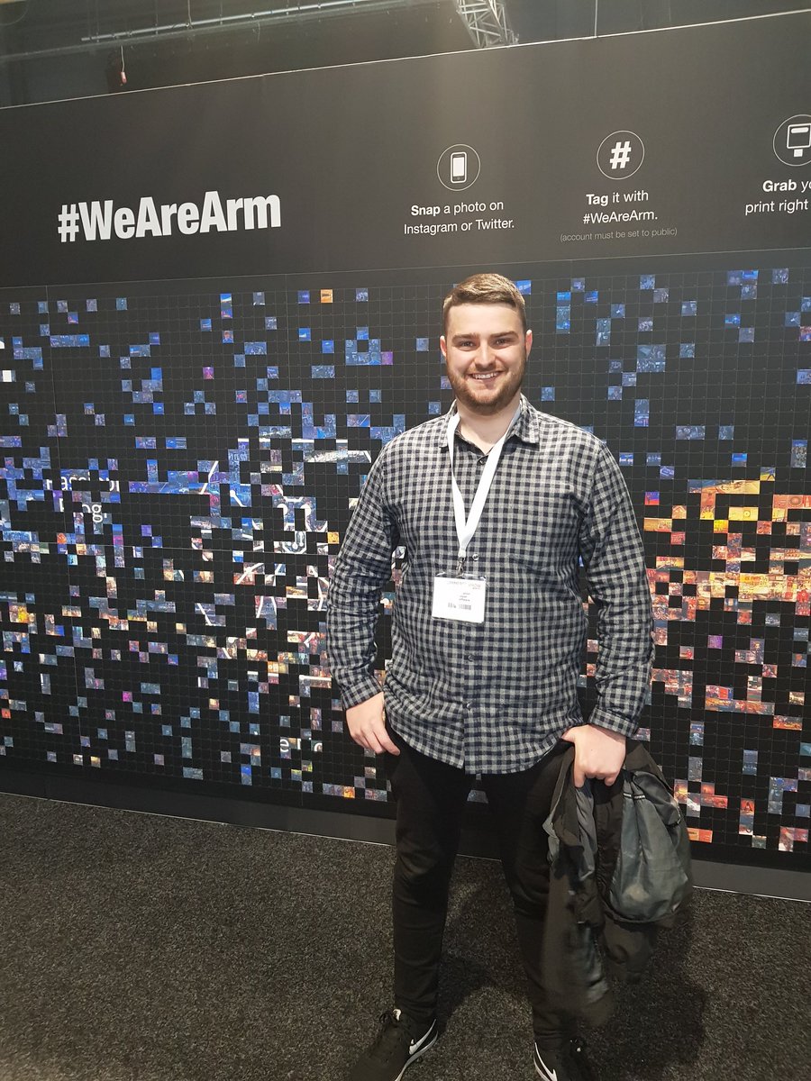 StevenDyerArm's tweet photo. #wearearm https://t.co/kkKDd4KcYI
