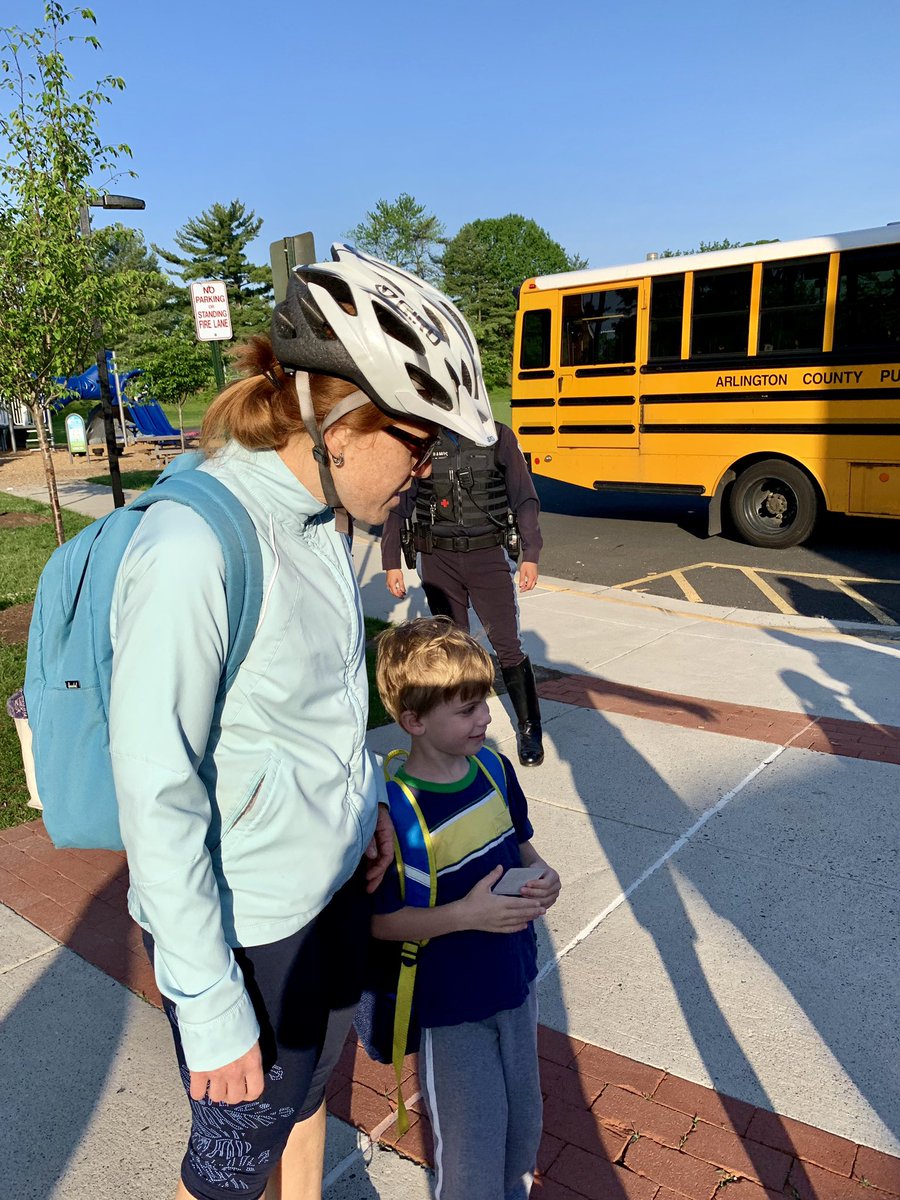 AbingdonGIFT's tweet photo. It’s #APSBike2SchoolDay today!! Love seeing everyone out on this beautiful morning. #abdrocks 🚴‍♂️🚶🏼‍♂️@APSVirginia @AbingdonPE https://t.co/sb5UmKTZtF