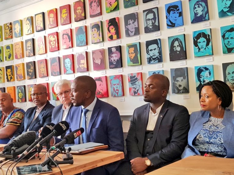BNG_Sibalukhulu's tweet photo. You have group of hard working premier candidate from the DA. Makethe right choice. 
#MsimangaForPremier
#WindeForPremier 
#LouwForPremier
#BhangaForPremier 
#SitholeForPremier
#McGluwaForPremier
#MncwangoForPrremier
#KopaneForPremier 
#SmalleForPremier

#KhulaDA #VoteDA https://t.co/Jqu9gWXGOC