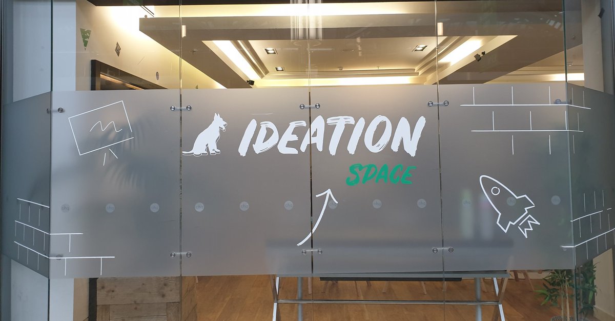 Sm00thieJu1ce's tweet photo. Welcome To My World!
#SJ 🌟 Dublin #IdeationSpace
#PitchToWin #Live #Data #Life https://t.co/cRCqZpPRcI