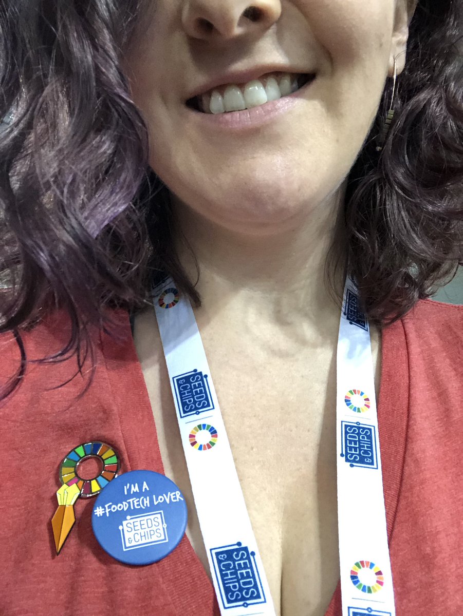 Got my #FoodUnfolded pin! It’ll live right alongside my #SDG and #SEEDSandCHIPS pins. Thanks @EIT_Food! Excited to be at the #eitfoodfight podcast session now! 

#SaC19 @SEEDSandCHIPS