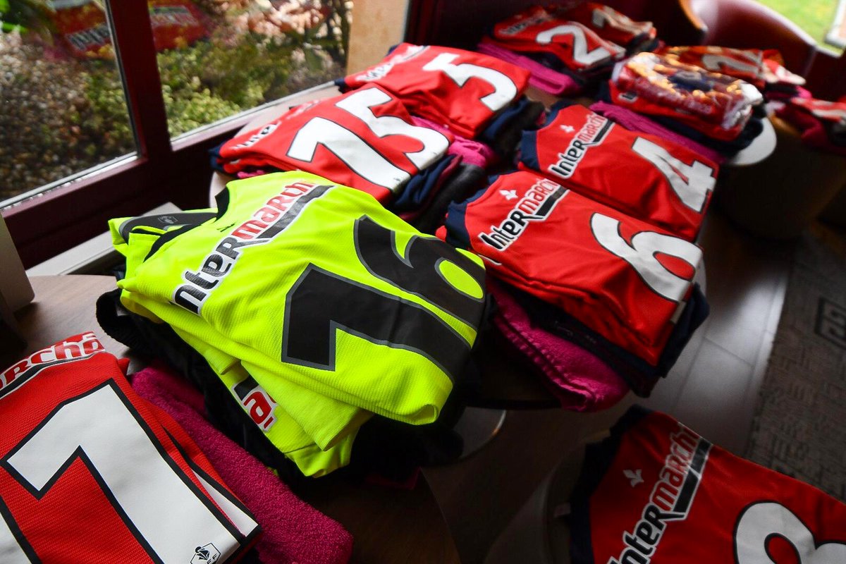 LOSC_Feminines's tweet photo. Maillots ✅ Fanion ✅
@OL-@losclive @coupedefrance https://t.co/38b0afatZV