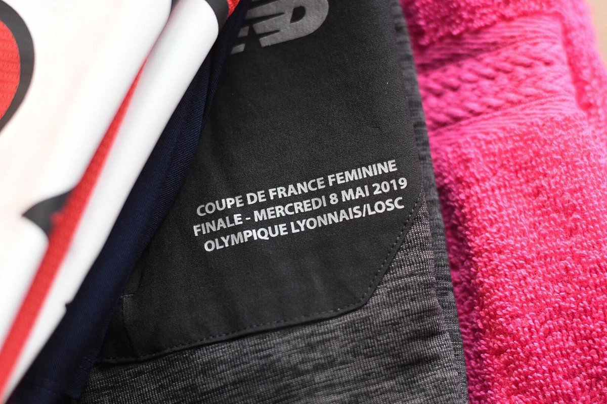LOSC_Feminines's tweet photo. Maillots ✅ Fanion ✅
@OL-@losclive @coupedefrance https://t.co/38b0afatZV