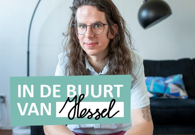 Ons bewonersblad In de buurt van Hessel is uit. Dit keer gaan we op pad met Hessel uit #Heerlen. Hessel woont in de Auroraflat. Een groep kunstenaars gaat met grote muurschilderingen een kunstwerk van de flat maken. Samen met bewoners. Nieuwsgierig? 
tinyurl.com/y6c2ulph