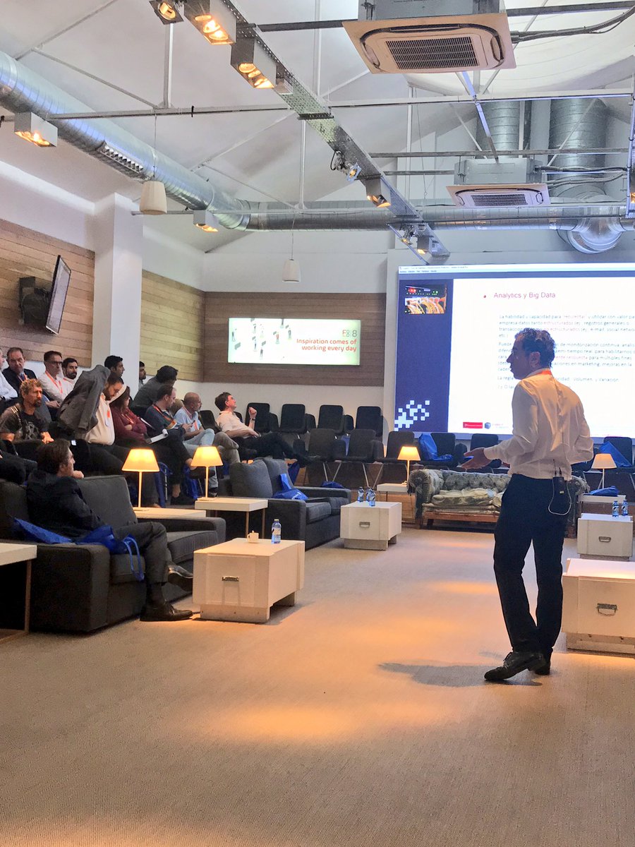 grupoalava's tweet photo. Y para terminar el primer día del #8foro contamos con Julio Rilo de @inixaseguridad #seguridad #ciberseguridad https://t.co/i91IyQKMhr