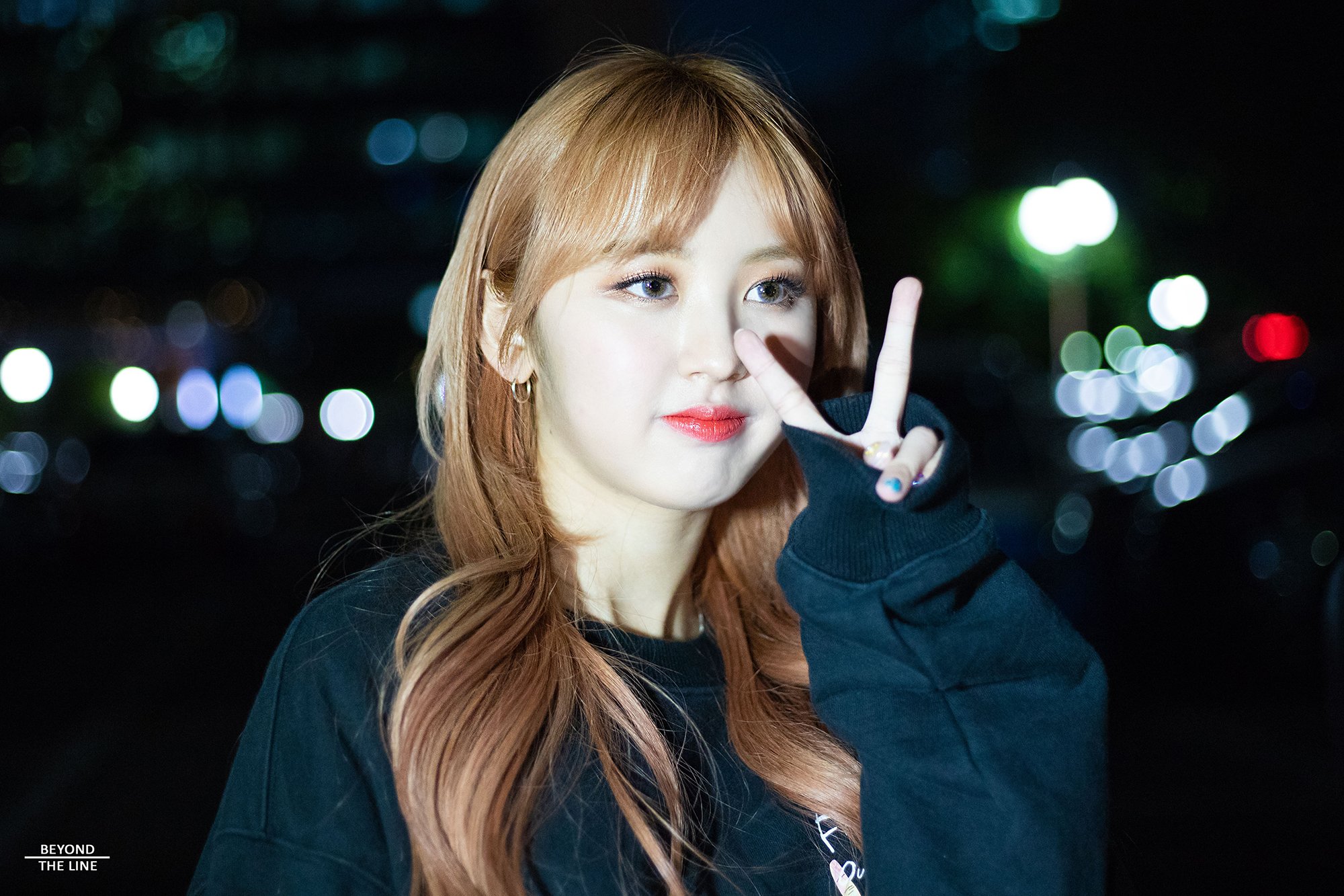 D6D1O69UEAA44-L.jpg:large