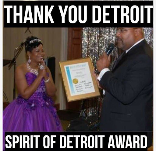 KeysGroup's tweet image. Women With Ambition: Montez Miller, 1980&apos;s
From directing KG Burger King commercials to shooting Aretha Franklin! “...I thought I would grow up and be my father’s secretary, Mr. Keys gave me my very first commercial”, Ms. Montez Miller, award-winning Detroit, MI photographer.