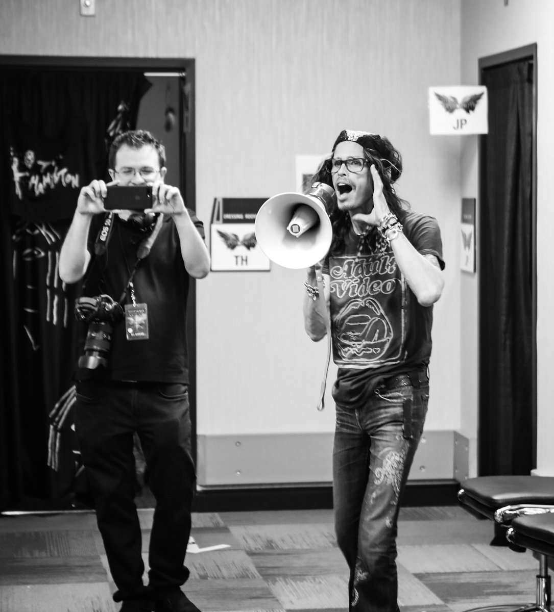 Justin McConney tweet media