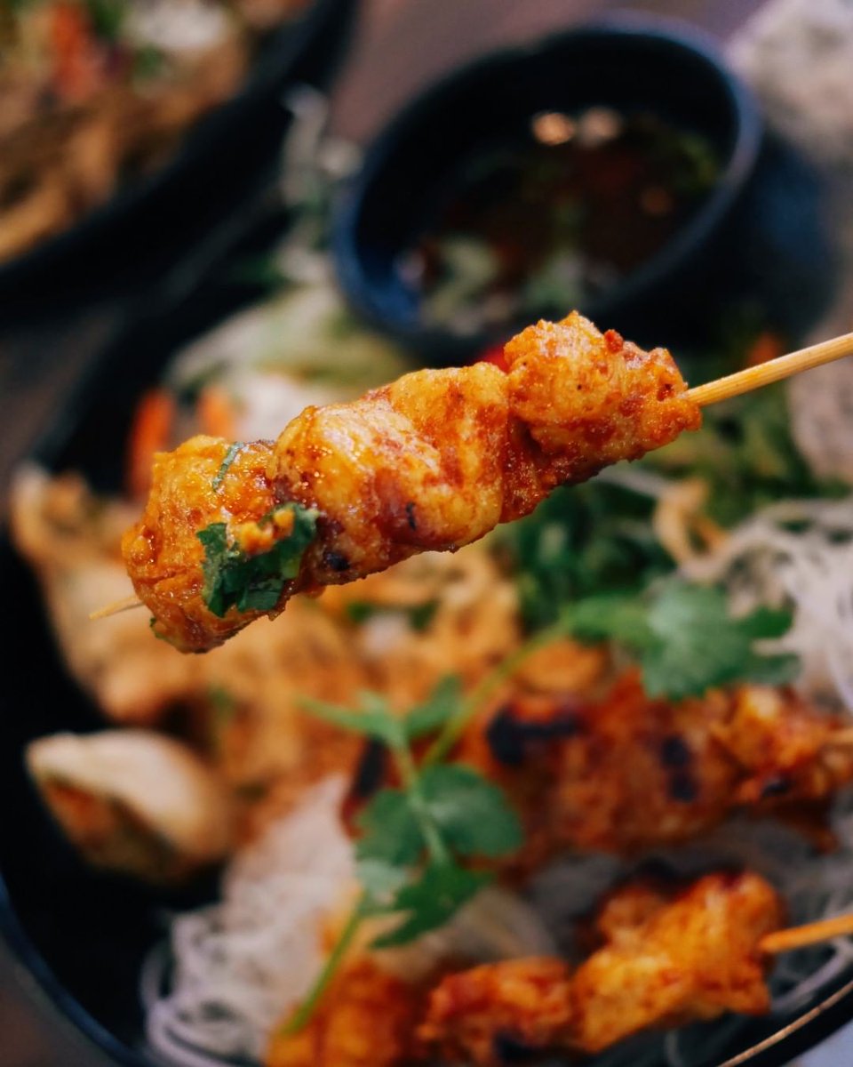tastecard's tweet photo. At @bananatree for this week’s #meatfreewednesday and their vegan satay sticks are 🔥🌶 https://t.co/cU0oLbIbDJ