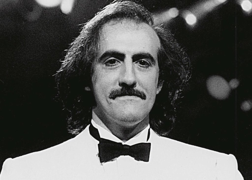 retrochenta's tweet photo. Hoy cumpliría 58 años el gran Pedro Reyes. Un humor irrepetible. No te olvidamos! https://t.co/qv2hLTf8Kk