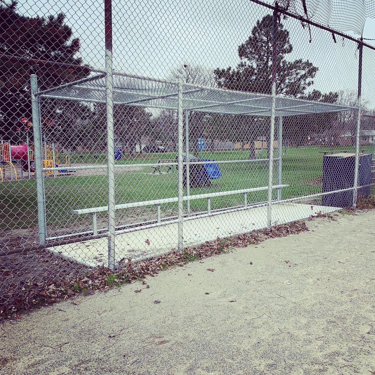 EtobGrlSoftball's tweet photo. New dugouts!
Catch you at the park!!
#eringate #etobicoke #toronto #softball #etobsoftball https://t.co/KfwEk5Ksi8