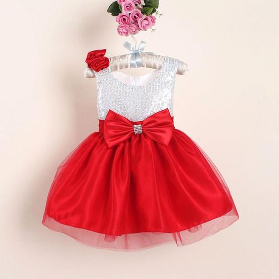 dukaan95's tweet photo. Summer Baby Girl Frock With Bow 🌞
It's cute design of fashion kids that o-neck, bow and sleeveless frock for little baby girl👸.
Interested ???? get massage to order 🛍
#summeroutfits #babyfrocks #oneck #bowtie #sleeveless #fashionandtrend https://t.co/UAU6EKbUNQ