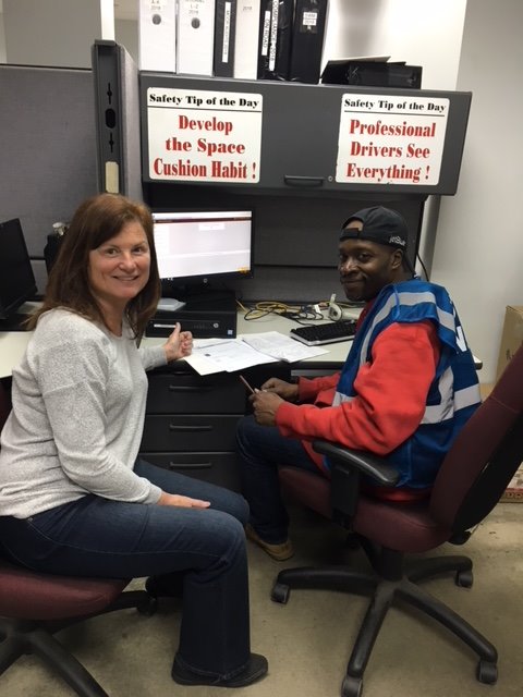 Did you know that UPS offers its employees a lifetime amount of $25,000 for tuition assistance? Our HR rep Joan is here aiding one of our new employees through the process of getting tuition assistance! #EDCOR #OurFuture #Education <a href="/UPSers/">UPSers</a> <a href="/amy_madeira/">Amy Madeira</a> <a href="/NortheastUPSers/">NortheastUPSers</a>