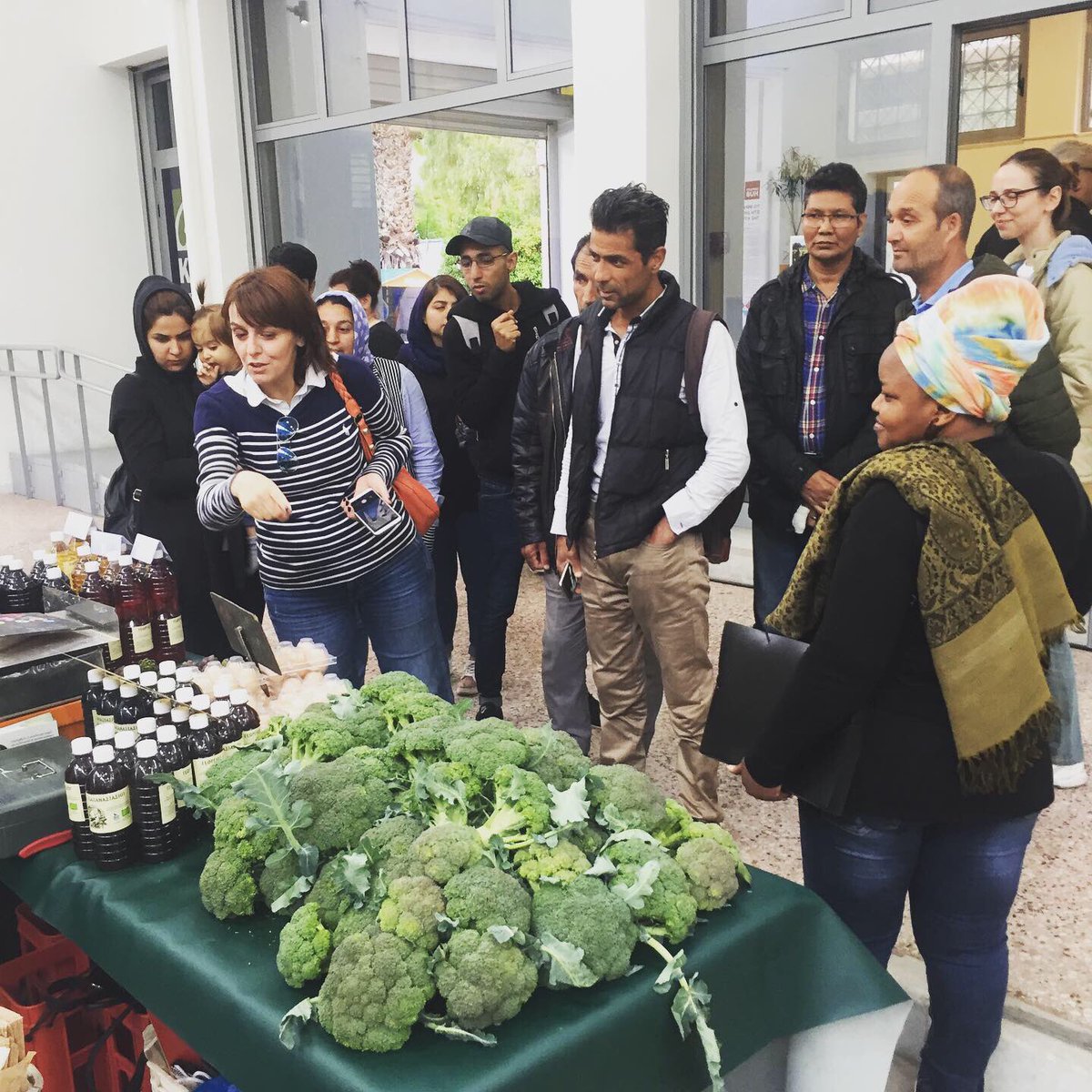 thehumangutan's tweet photo. RT @synathina: #synAthina #cityactivities #socialinnovation | Visiting the Bostani in the #KypseliMarket together with the #curingthelimbo students of the Athens Kapodistrian University English class https://t.co/eRqVpl40oy