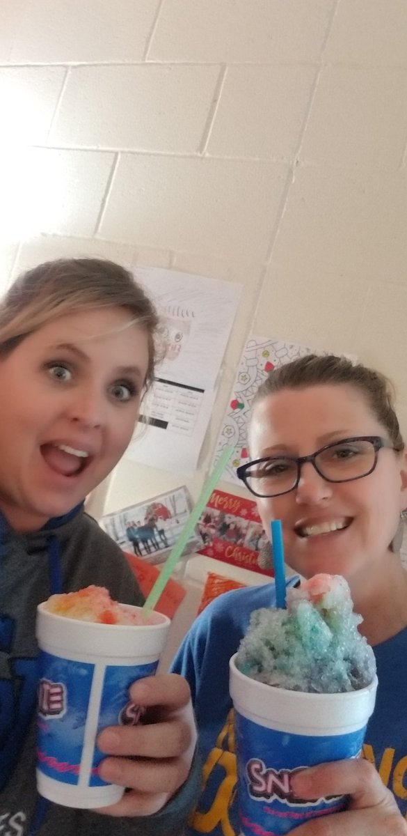 cherylhubbard's tweet image. Loved our Snowie Shaved Ice!  Thank you!!! #PBmustangs. #TeacherAppreciationWeek