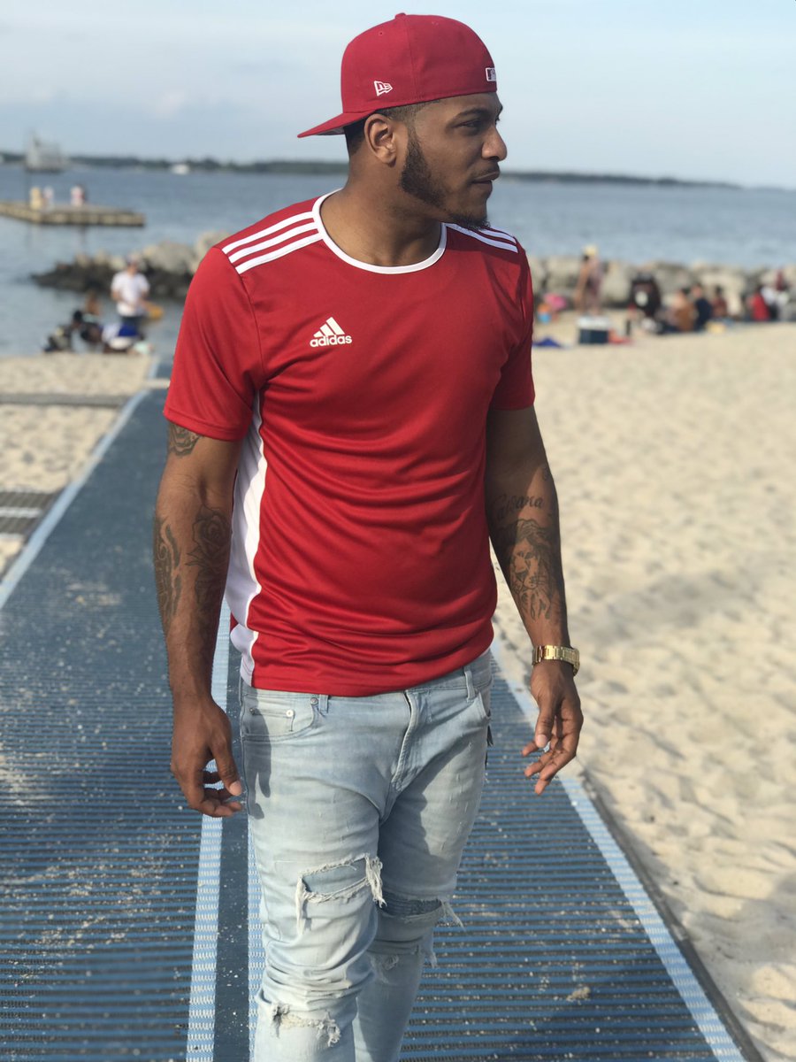 TopGeneral_'s tweet image. 