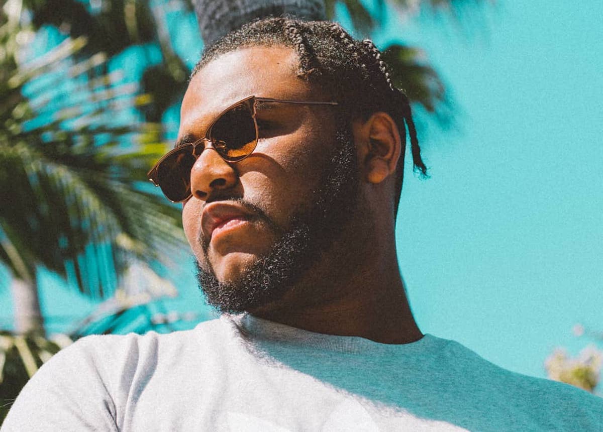 .@tyrell169 and <a href="/jaz_karis/">JAZ KARIS</a> whip up some R&amp;B magic together with "Crazy" bit.ly/2J6XpU7