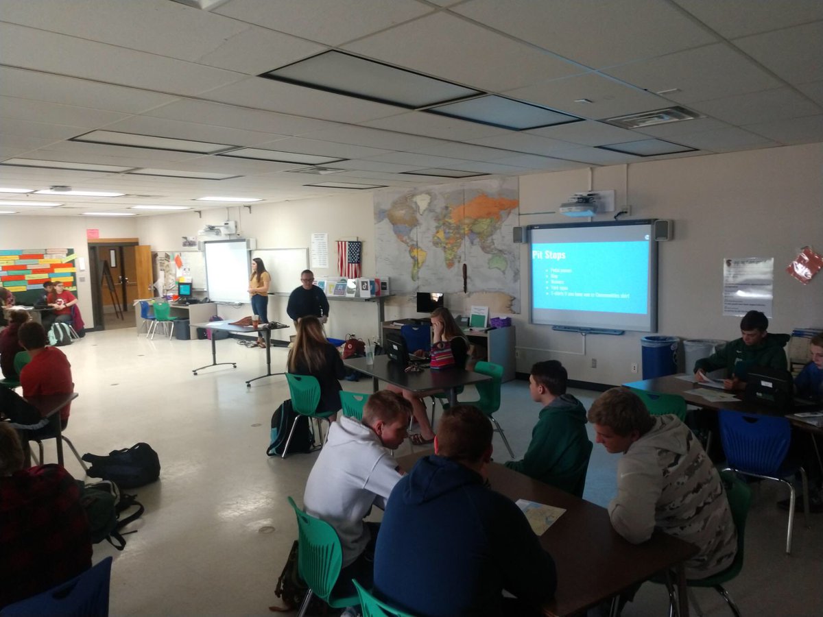 olivia10282001's tweet photo. A huge thanks goes out to C1 for helping out with my semester of service project, @BikeOshkosh ! Yesterday we were able to start training the students on pit stops, if you’re interested in participating go check out our page!! 🚴‍♀️🚴‍♂️ https://t.co/BOrvrJG0fg
