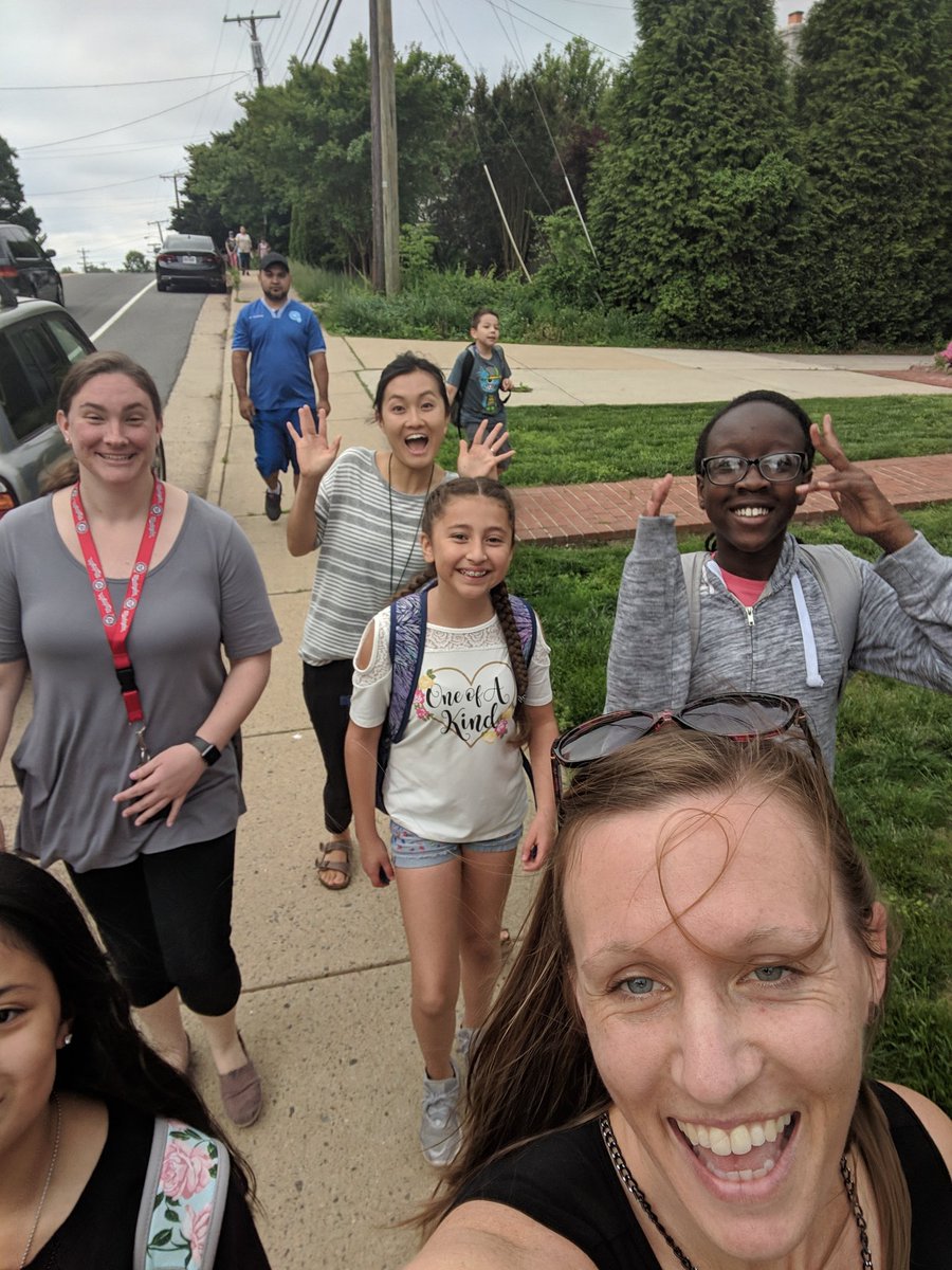 GRES_5th_grade's tweet photo. Walk to school day!!! https://t.co/5X5XybhMDw