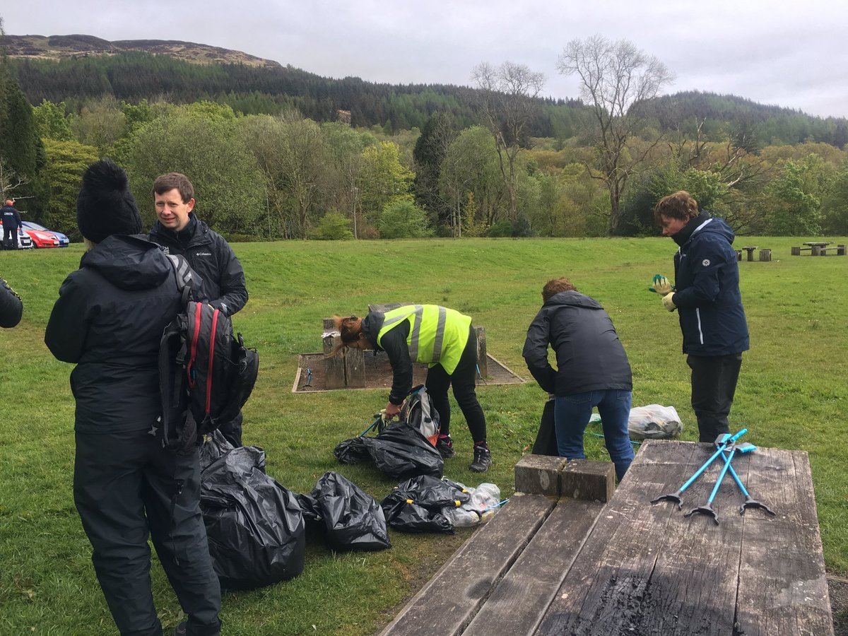 derekmanson1981's tweet photo. Interesting discussions and ideas to solve litter issues today during our @lomondtrossachs #litterfix litter pick at Tarbet #springclean19 #litterfix https://t.co/JmcVgsYVp2