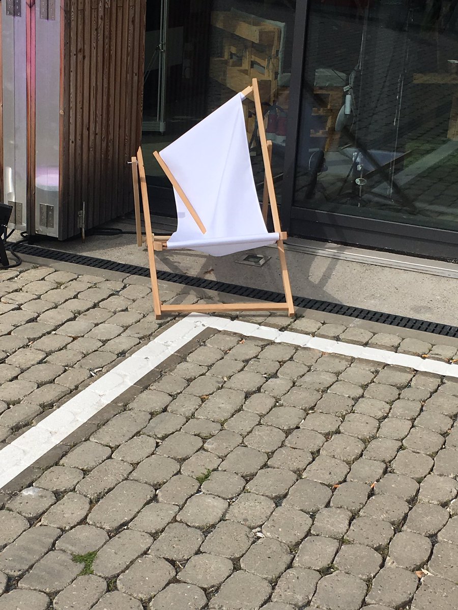 ChristineBadke's tweet image. Wenn man sich kurz über einen freien Platz freut. #meinanutshell #brilleauf #rp19