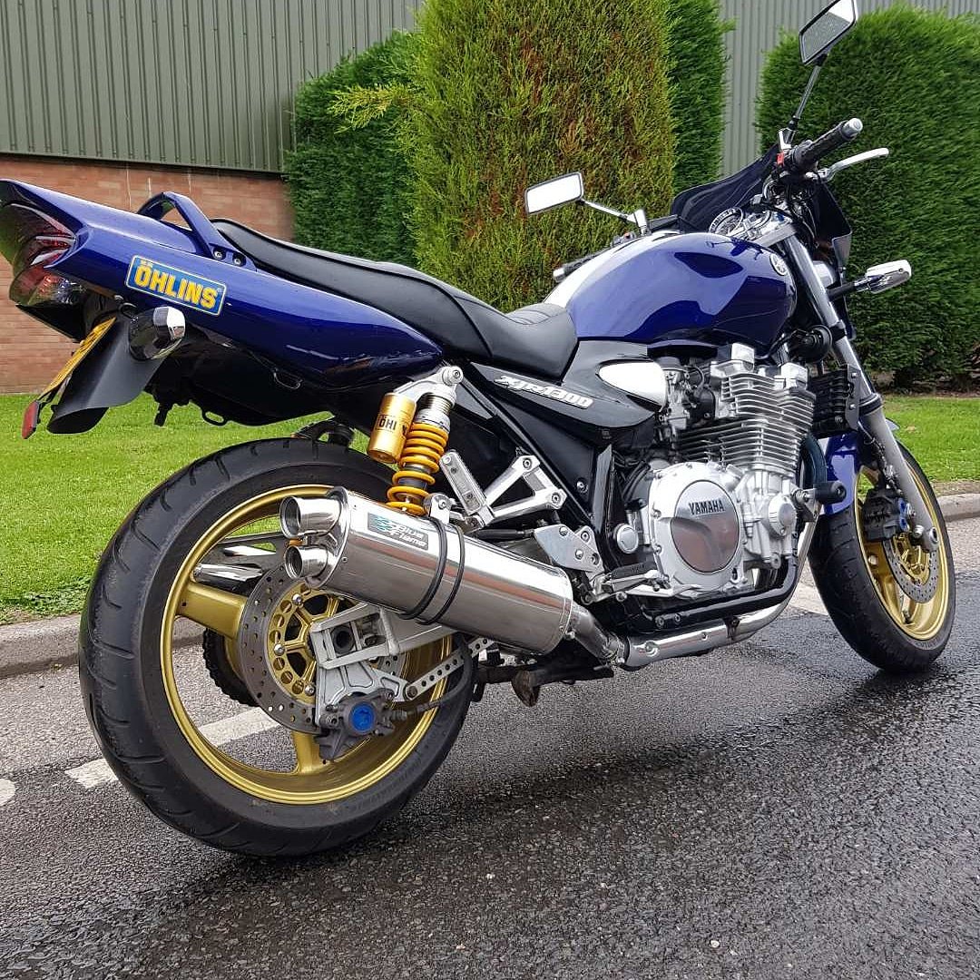 BlueFlameUK's tweet photo. Now available is this BlueFlame  exhaust as shown on this Yamaha XJR1300. For more information please see the link in bio.

#motorcycle 
#motorbike 
#Yamaha https://t.co/wJS5aWQPy6